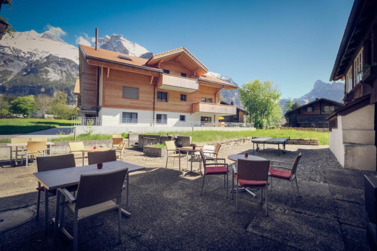 Hotel Alpina Kandersteg Exterior photo